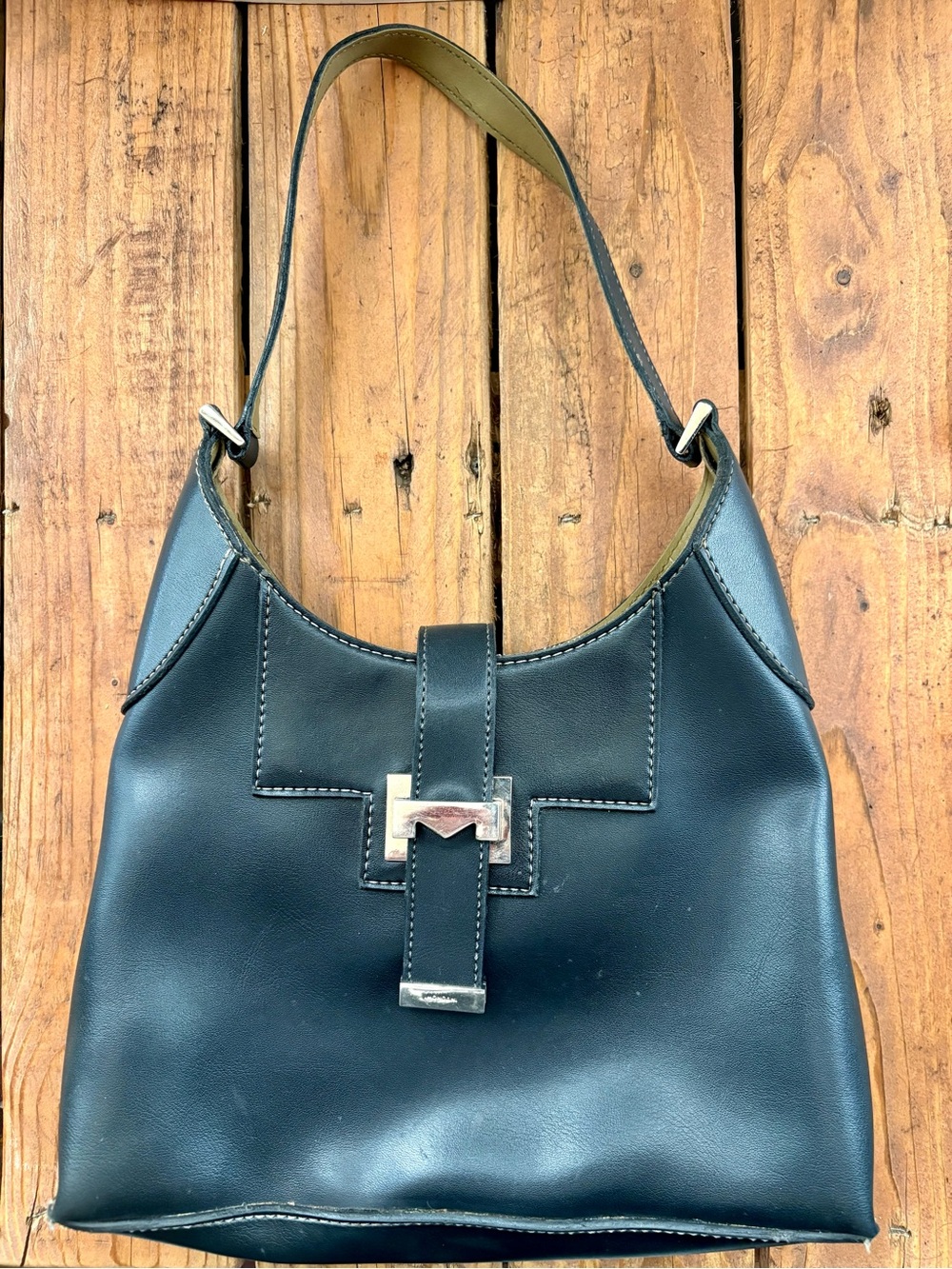 Mondani Black Leather Shoulder Bag with Silver-Tone Hardware